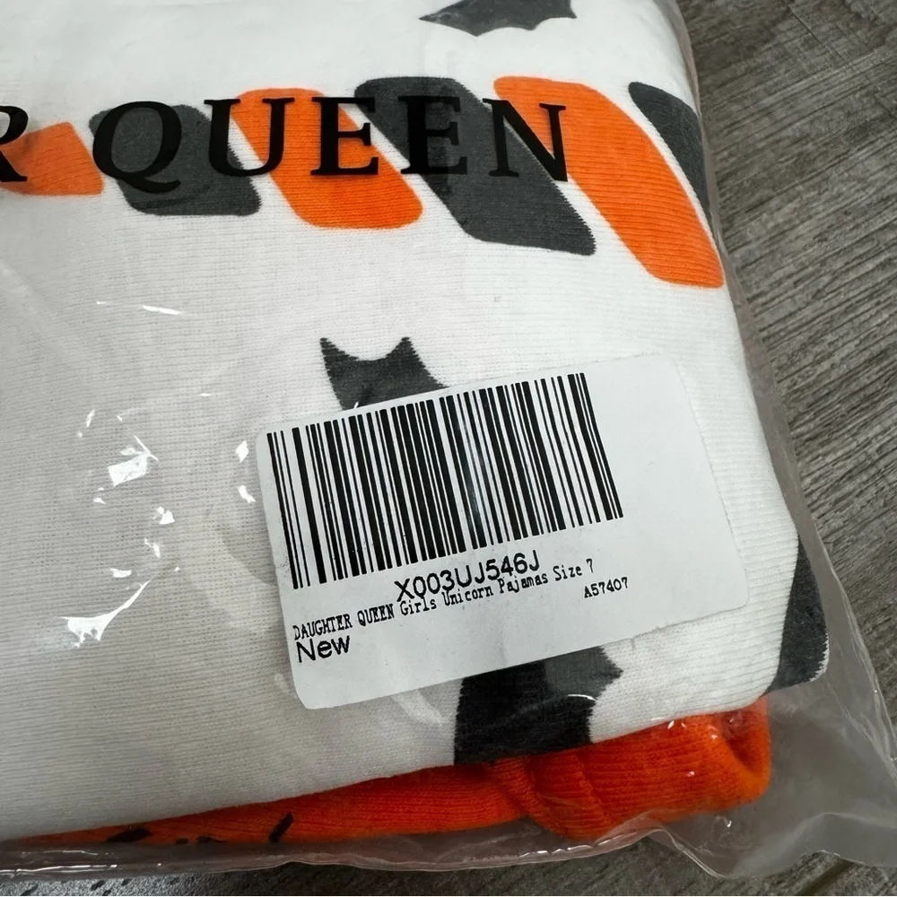 Daughter Queen Girls Unicorn Pajamas Halloween Orange White NWT